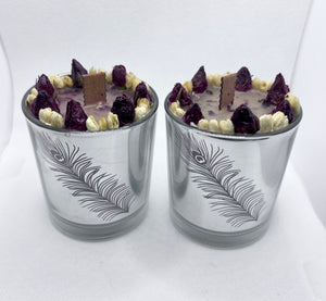 Natural Stone & Dried Flowers Candle w/ Wood Wick in Snickerdoodle