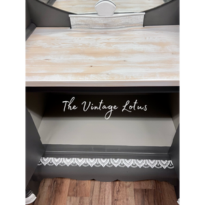 Beautiful Whimsical Vintage Vanity