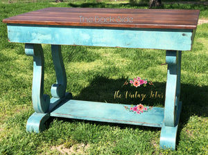 Vintage Empire Table